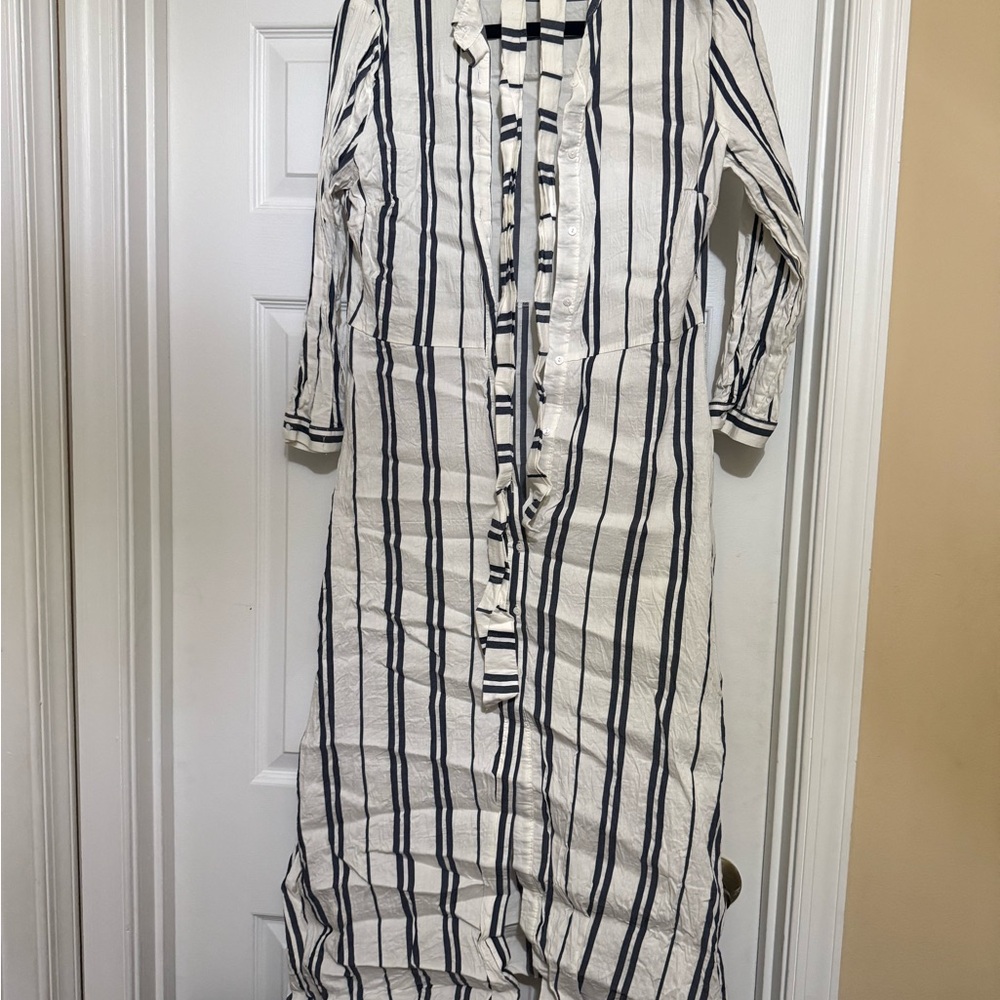 Zara Striped Long Sleeve Dress in Black and White
